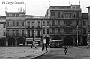 Prato della Valle nel 1950. La foto non dice granché se non per l'autobus che proviene da via Umberto, e per la mancanza di automobili in circolazione